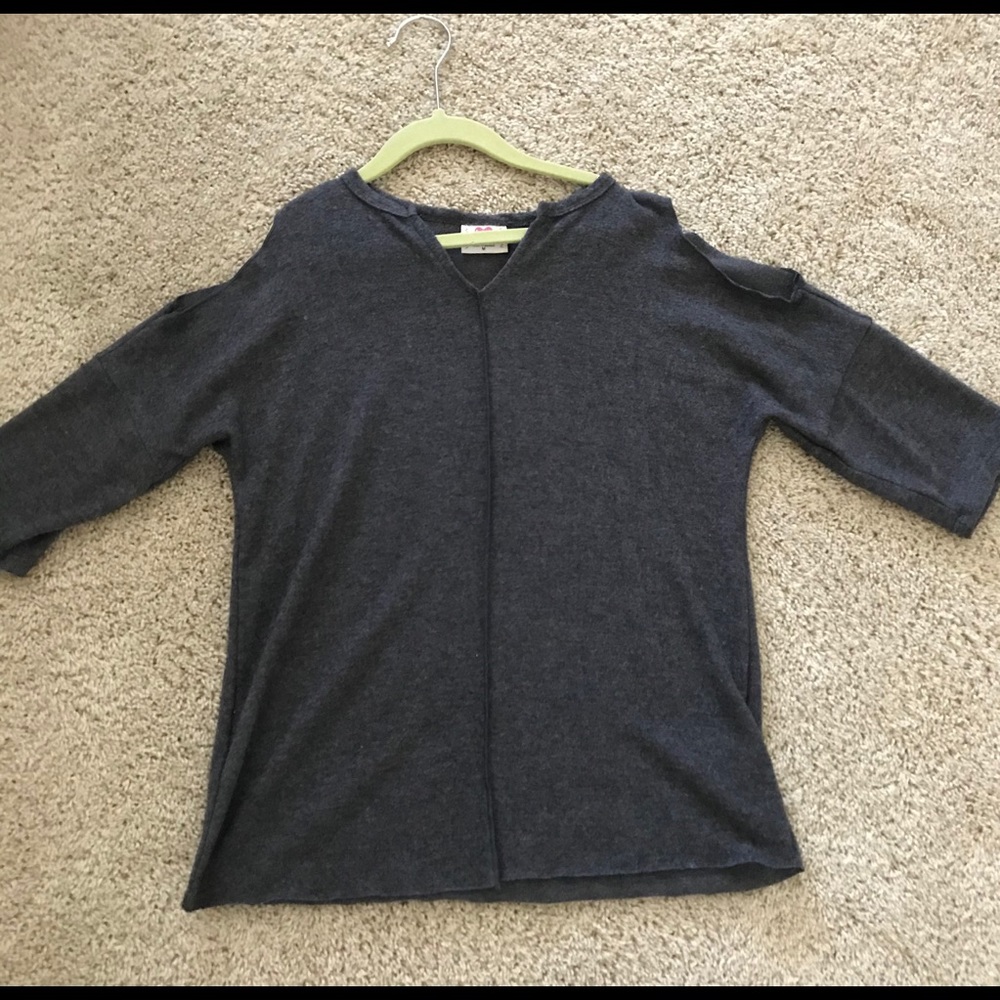 Girls gray cold shoulder top